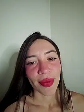 Snapshot of loveuu-bae chatting on 04/05/26, 04:09 loveuu-bae online show from 04/05/26, 04:09