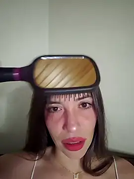 Snapshot of loveuu-bae chatting on 04/14/26, 02:28 loveuu-bae online show from 04/14/26, 02:28