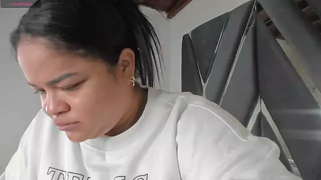 moonsweet1 online show from 02/25/25, 06:20