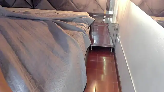 moonsweet1 online show from 10/29/25, 11:12