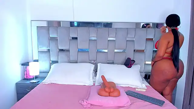 Cammiila online show from 02/05/26, 02:00