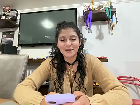 Snapshot of kinky_mila@xh chatting on 03/18/26, 01:42 kinky milaxh online show from 03/18/26, 01:42