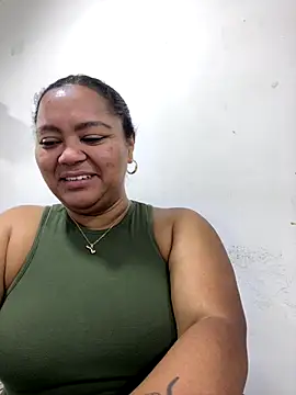 yanza2002 online show from 11/11/25, 12:10