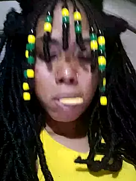 Snapshot of HONEYSWEETS_LIVE chatting on 04/09/26, 05:18 HONEYSWEETS LIVE online show from 04/09/26, 05:18