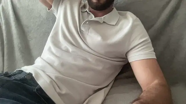 Snapshot of Pmendes19998 chatting on 09/28/25, 03:28 Pmendes19998 online show from 09/28/25, 03:28