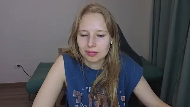 Snapshot of Jessy_Ginger chatting on 06/15/26, 03:03 Jessy Ginger online show from 06/15/26, 03:03