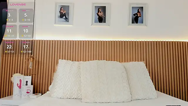 Snapshot of SUSIEPOWELL chatting on 12/18/25, 04:40 SUSIEPOWELL online show from 12/18/25, 04:40