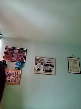 morenito420 online show from 10/08/25, 07:11