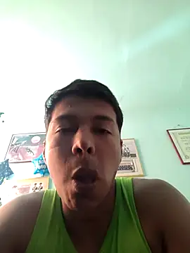 morenito420 online show from 10/14/25, 04:08