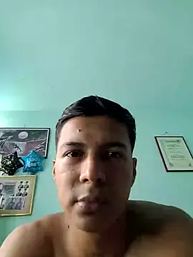 morenito420 online show from 08/03/26, 03:16