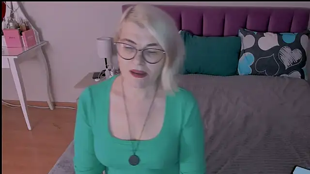 sabrinamacmarren online show from 01/22/25, 03:07