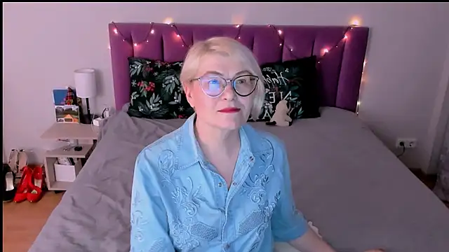 sabrinamacmarren online show from 01/15/26, 04:22