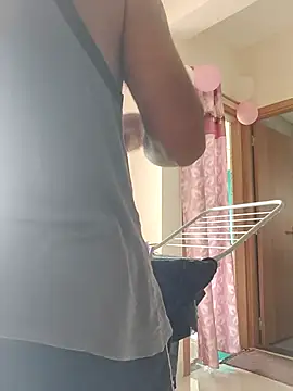 Snapshot of pete91 chatting on 10/18/25, 07:42 pete91 online show from 10/18/25, 07:42