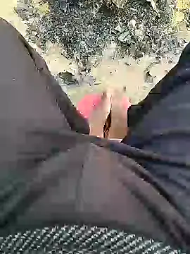 Snapshot of bigh96dik chatting on 12/03/24, 03:30 bigh96dik online show from 12/03/24, 03:30