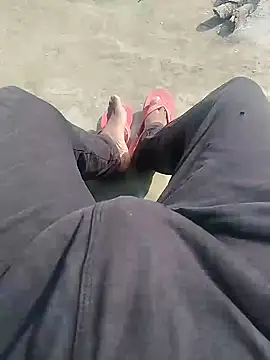 Snapshot of bigh96dik chatting on 12/27/24, 04:58 bigh96dik online show from 12/27/24, 04:58