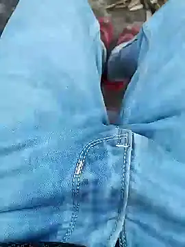 Snapshot of bigh96dik chatting on 12/27/24, 11:39 bigh96dik online show from 12/27/24, 11:39