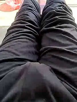 Snapshot of bigh96dik chatting on 12/29/24, 07:39 bigh96dik online show from 12/29/24, 07:39