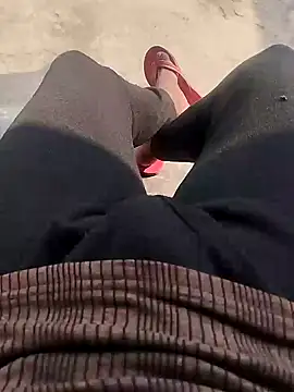 Snapshot of bigh96dik chatting on 01/10/25, 06:09 bigh96dik online show from 01/10/25, 06:09