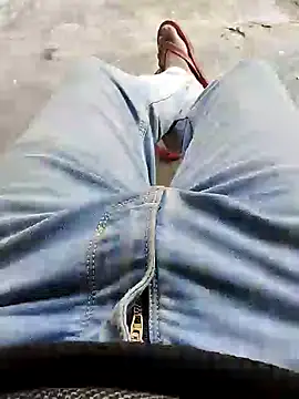 Snapshot of bigh96dik chatting on 01/14/25, 05:19 bigh96dik online show from 01/14/25, 05:19