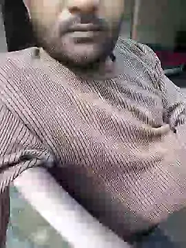 Snapshot of bigh96dik chatting on 01/30/25, 07:39 bigh96dik online show from 01/30/25, 07:39