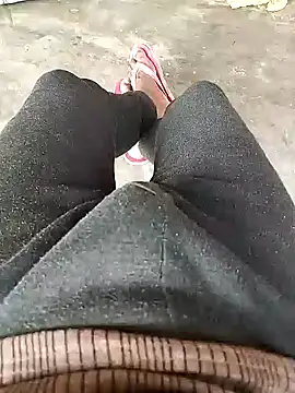 Snapshot of bigh96dik chatting on 02/01/25, 07:15 bigh96dik online show from 02/01/25, 07:15