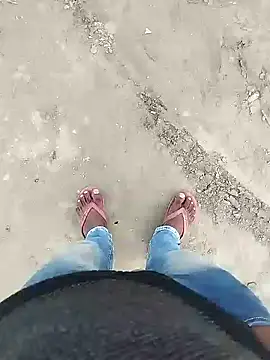 Snapshot of bigh96dik chatting on 02/02/25, 11:51 bigh96dik online show from 02/02/25, 11:51