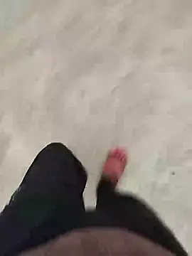 Snapshot of bigh96dik chatting on 02/15/25, 12:22 bigh96dik online show from 02/15/25, 12:22