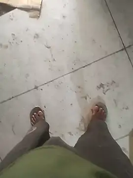 Snapshot of bigh96dik chatting on 09/12/25, 04:01 bigh96dik online show from 09/12/25, 04:01