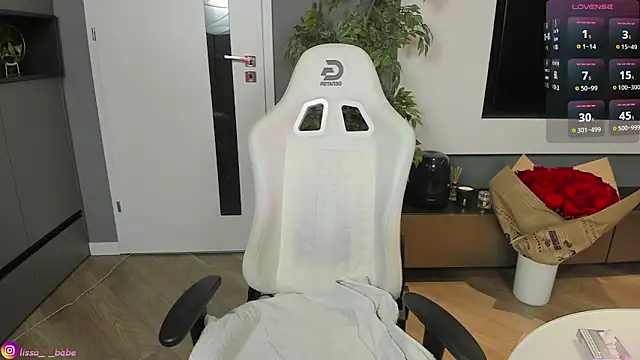 lissababe1 online show from 12/14/24, 07:14