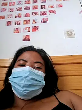 Artinah22 online show from 12/26/24, 04:53