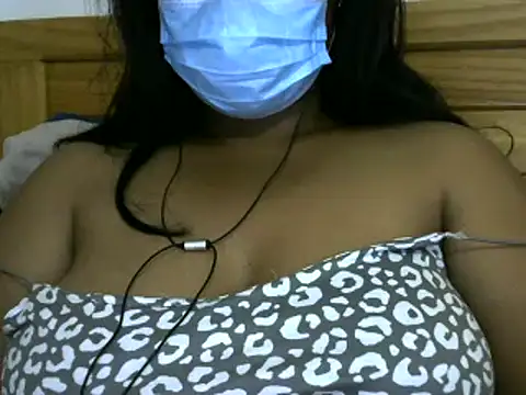 Artinah22 online show from 02/28/25, 10:17