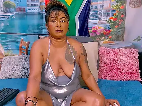 Snapshot of indiansparkle chatting on 07/02/26, 05:30 indiansparkle online show from 07/02/26, 05:30