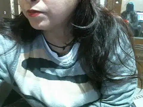 Snapshot of UrsMansi chatting on 12/12/24, 07:30 UrsMansi online show from 12/12/24, 07:30