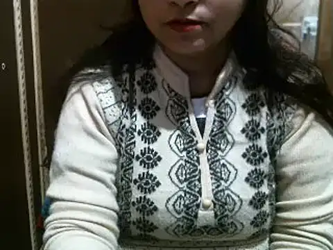 Snapshot of UrsMansi chatting on 12/22/24, 04:06 UrsMansi online show from 12/22/24, 04:06