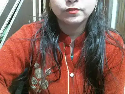 Snapshot of UrsMansi chatting on 01/20/25, 06:21 UrsMansi online show from 01/20/25, 06:21