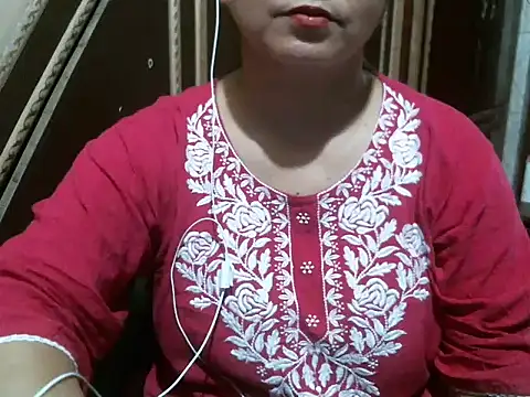 Snapshot of UrsMansi chatting on 09/09/25, 06:51 UrsMansi online show from 09/09/25, 06:51