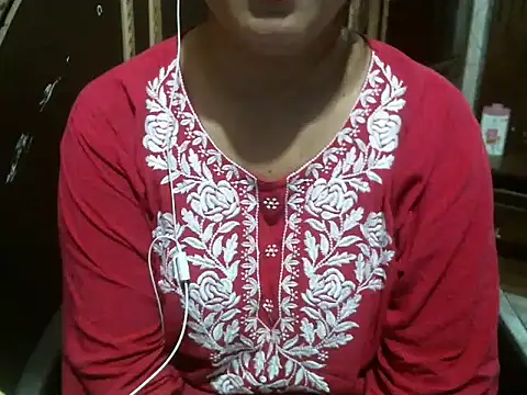 Snapshot of UrsMansi chatting on 09/10/25, 07:30 UrsMansi online show from 09/10/25, 07:30