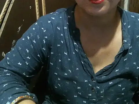 Snapshot of UrsMansi chatting on 09/18/25, 08:05 UrsMansi online show from 09/18/25, 08:05