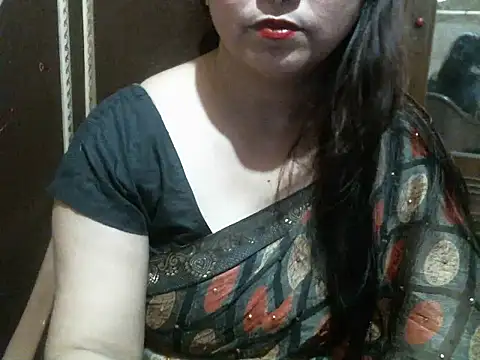Snapshot of UrsMansi chatting on 04/28/26, 07:24 UrsMansi online show from 04/28/26, 07:24