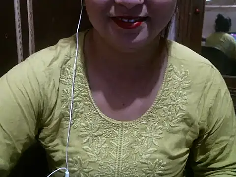 Snapshot of UrsMansi chatting on 05/02/26, 10:59 UrsMansi online show from 05/02/26, 10:59