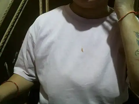 Snapshot of UrsMansi chatting on 05/06/26, 03:24 UrsMansi online show from 05/06/26, 03:24