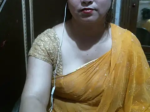 Snapshot of UrsMansi chatting on 05/12/26, 03:25 UrsMansi online show from 05/12/26, 03:25