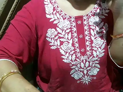 Snapshot of UrsMansi chatting on 07/14/26, 02:49 UrsMansi online show from 07/14/26, 02:49