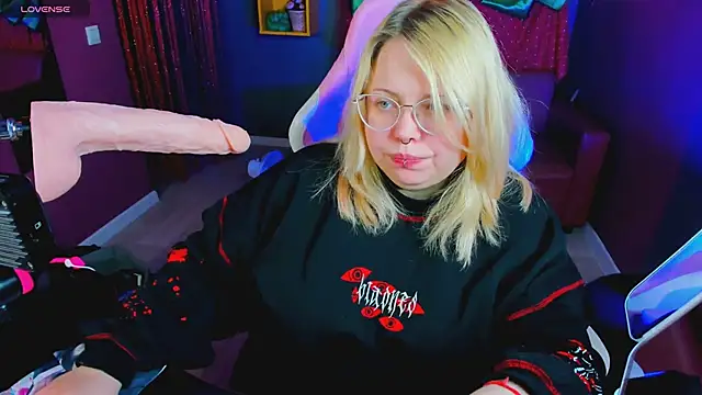 Yoki Shizuko online show from 01/15/26, 06:51