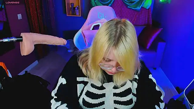 Yoki Shizuko online show from 01/19/26, 06:39