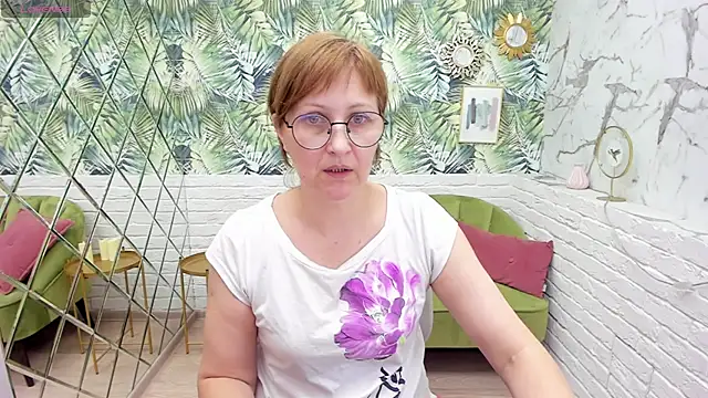 Paris Cherry online show from 03/09/25, 08:31