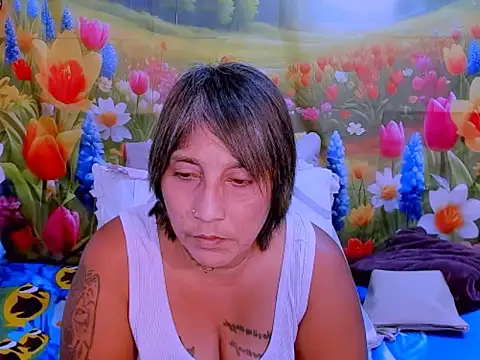 indianroxy online show from 11/12/25, 04:51