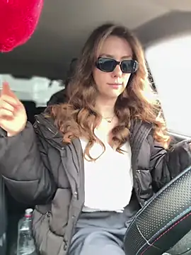 Snapshot of MariiD chatting on 03/18/26, 07:00 MariiD online show from 03/18/26, 07:00