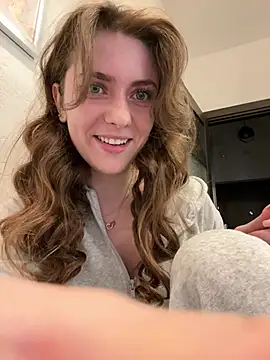 Snapshot of MariiD chatting on 03/25/26, 07:14 MariiD online show from 03/25/26, 07:14