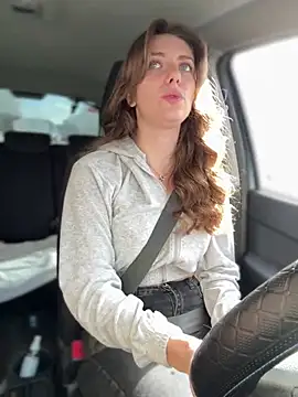 Snapshot of MariiD chatting on 04/06/26, 07:31 MariiD online show from 04/06/26, 07:31